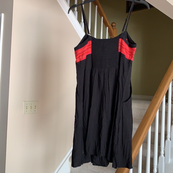 Express Dress - Picture 2 of 7